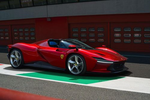 Khám phá siêu xe Ferrari Daytona SP3 có giá 2,3 triệu USD