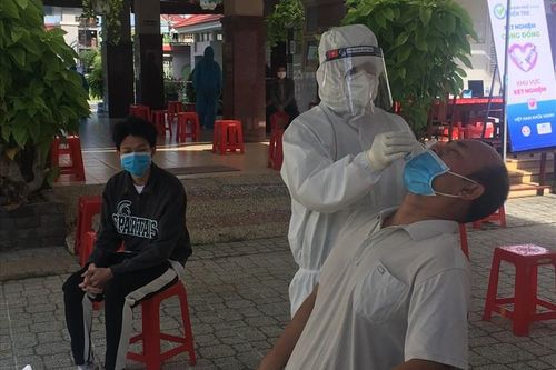 Bến Tre: Người dân hạn chế ra đường sau 21 giờ