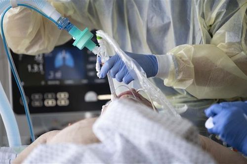 Nguy cơ về triệu chứng COVID kéo dài ở người nhiễm sau tiêm phòng