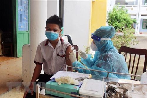 Ninh Thuận tiêm vaccine COVID-19 cho hơn 62.000 trẻ từ 12-17 tuổi