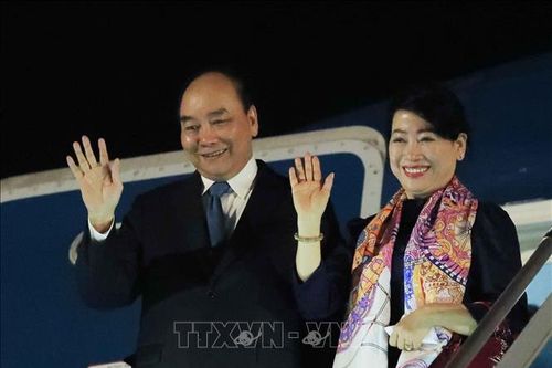 Chủ tịch nước Nguyễn Xuân Phúc lên đường thăm chính thức Liên bang Thụy Sỹ