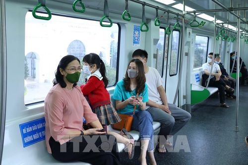 Phát huy hiệu quả đường sắt Cát Linh - Hà Đông: Bài 1: Sức hút với giới trẻ