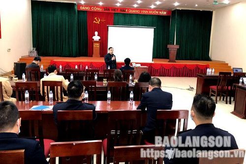 Hơn 100 người được hướng dẫn sử dụng nền tảng cửa khẩu sốTin khácChung tay phòng chống HIV/AIDS trong bối cảnh dịch COVID-19THÔNG BÁO NỘI DUNG, CHƯƠNG TRÌNH KỲ HỌP THỨ BẢY (KỲ HỌP THƯỜNG LỆ CUỐI NĂM 2021) HĐND TỈNH KHÓA XVII NHIỆM KỲ 2021 – 2026