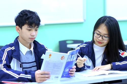 Hai đề tài đạt giải Quốc gia cuộc thi sáng tạo thanh thiếu niên nhi đồng