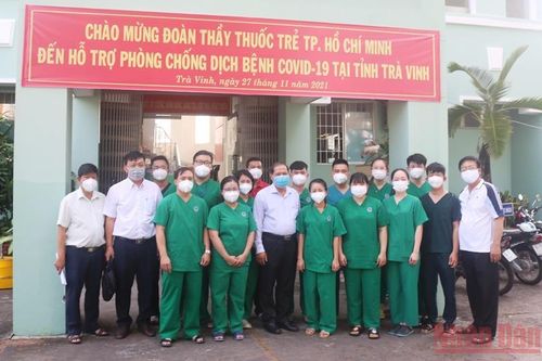 14 thầy thuốc trẻ TP Hồ Chí Minh đến Trà Vinh hỗ trợ điều trị F0 tại nhà