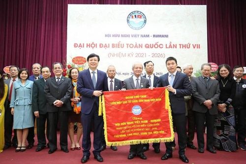 Thúc đẩy tình hữu nghị Việt Nam-Romania trong giai đoạn mới