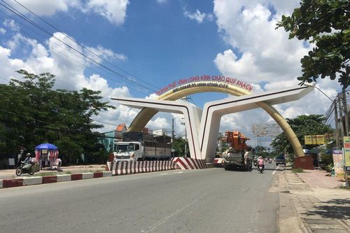 Vĩnh Long nâng cấp độ dịch, Sóc Trăng không cho người ra đường vào ban đêm