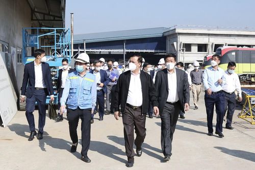 Bí thư Thành ủy Đinh Tiến Dũng yêu cầu đảm bảo tiến độ dự án đường sắt đô thị Nhổn-Ga Hà Nội