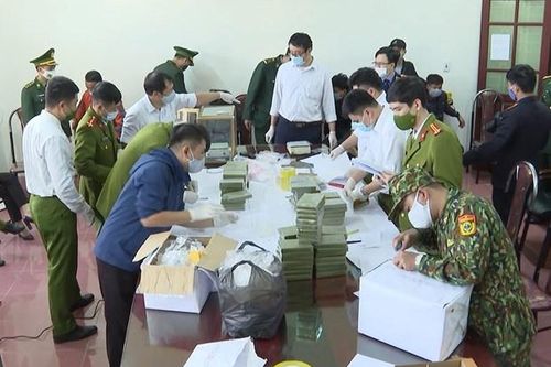 Phá chuyên án ma túy cực lớn, thu giữ 100 bánh heroin