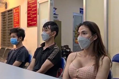 Cảnh báo từ những 'nhan sắc' giả gái