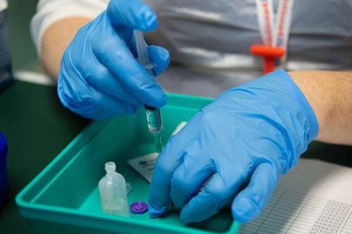 Nam Phi đánh giá hiệu quả của vaccine với biến chủng Omicron