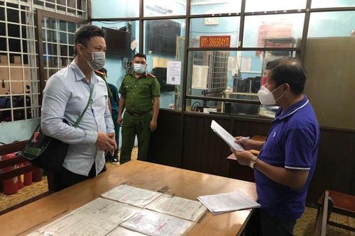 Cho người tình vay tiền với lãi suất 'cắt cổ'