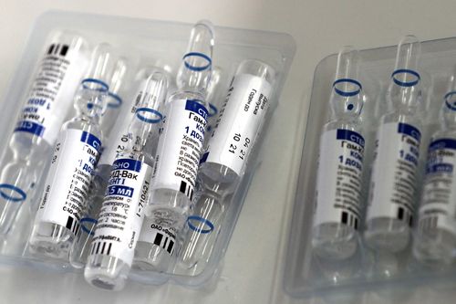 Nga thông báo sản xuất vaccine Sputnik V chống biến thể Omicron