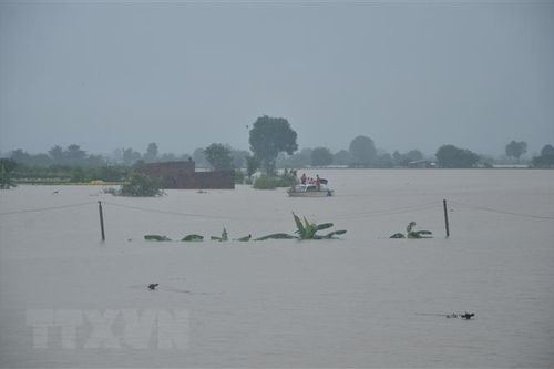 Gia Lai: Nhiều nơi chìm trong biển nước, hàng trăm hộ dân mắc kẹt
