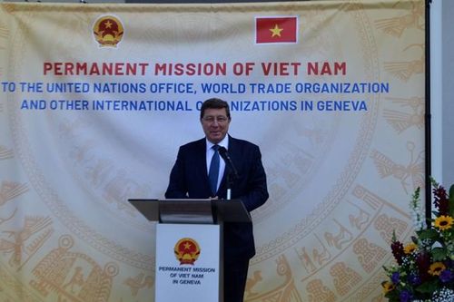 Tăng cường mối liên kết Geneva - Hà Nội