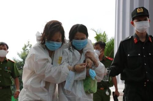 Sức khỏe bị cáo không ổn định, hoãn xử vụ giết người, đổ bê tông phi tang xác