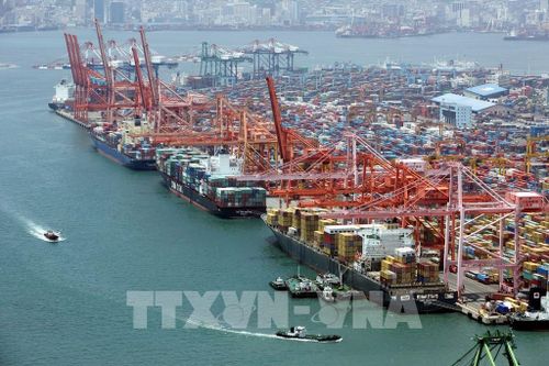 Kim ngạch xuất khẩu hàng tháng của Hàn Quốc lần đầu tiên vượt 60 tỷ USD