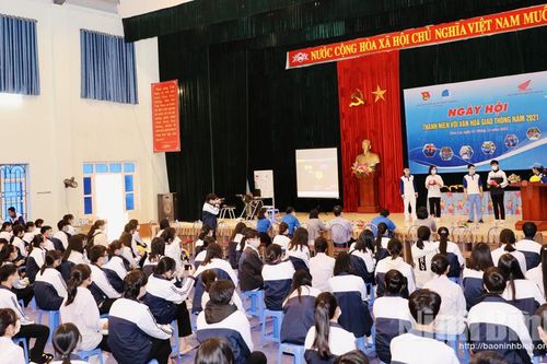 Ngày hội 'Thanh niên Ninh Bình với văn hóa giao thông' năm 2021