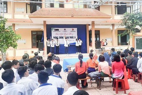 Nâng cao nhận thức cho học sinh về tác hại của thuốc lá