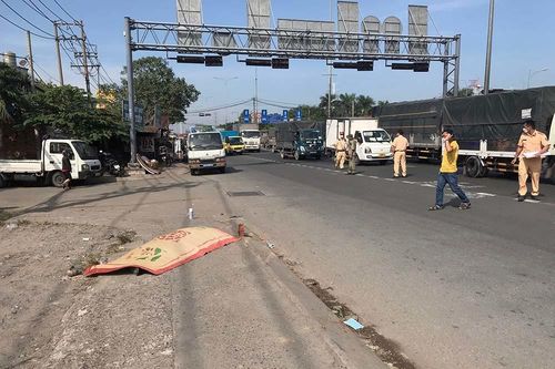 Thông tin bất ngờ vụ tài xế xe tải vứt xác người bên lề đường