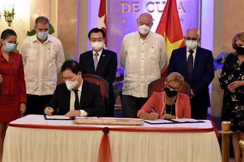 Điện mừng kỷ niệm Ngày thiết lập quan hệ ngoại giao Việt Nam-Cuba