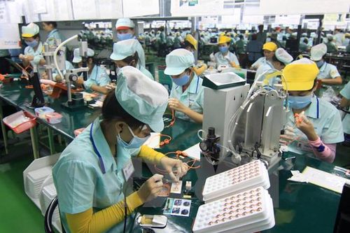 Vì sao công nghiệp chế biến chế tạo vẫn mãi tụt hậu?