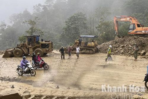Đèo Khánh Lê đã thông một làn xe
