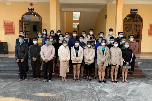 Quảng Ninh: Bắt 26 'dân bay' tổ chức 'tiệc ma túy' giữa mùa dịch