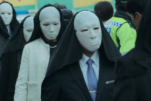 'Hellbound' và cú lội ngược dòng của đề tài tà giáo trên màn ảnh