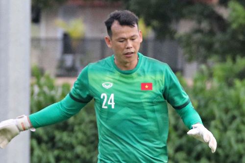 HLV Park chọn đội hình đá với Lào ở AFF Cup