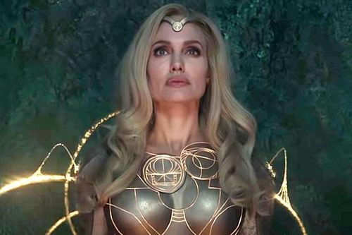 'Eternals' - khi công thức của vũ trụ Marvel bị bẻ cong