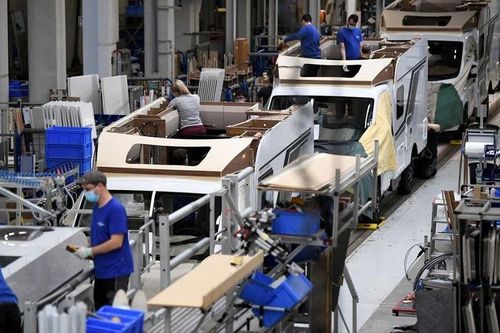 Kinh tế Eurozone tăng trưởng nhưng dự báo không ổn định
