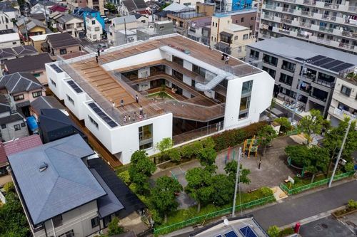 Trường mẫu giáo tích hợp thiết kế chống thiên tai