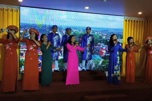 Giữ mạch nguồn dân ca chảy mãi