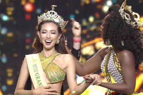 Thùy Tiên giành vương miện Miss Grand International 2021