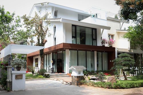 Ngôi nhà sân vườn rộng 227 m2 của đôi vợ chồng về hưu