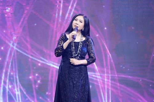 Danh ca Họa Mi: 'Tôi mang ơn nhạc sĩ Hoàng Thi Thơ và Lam Phương'