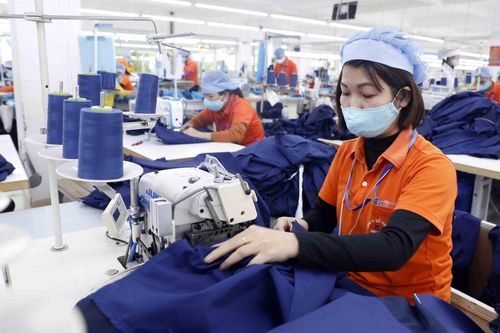 Kinh tế Công nghiệp - TTCN Sản xuất công nghiệp phục hồi tích cực trong những tháng cuối năm