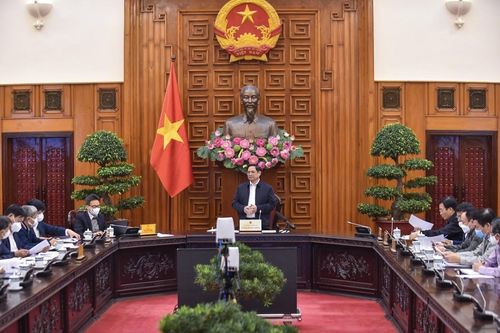 Thủ tướng họp trực tuyến với 8 tỉnh về công tác phòng, chống, khắc phục hậu quả mưa lũ
