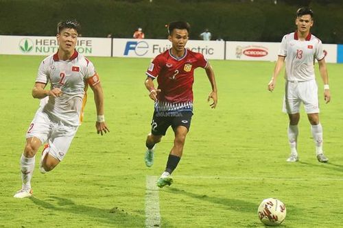 HLV Lê Quốc Vượng: 'Tuyển Việt Nam có sự mới lạ trong lối chơi'