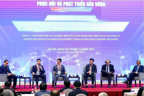 Giải bài toán 'tiền đâu' cho gói hỗ trợ phục hồi kinh tế