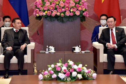 Chủ tịch Quốc hội Vương Đình Huệ chủ trì Lễ đón, hội đàm với Chủ tịch Quốc hội nước Cộng hòa Dân chủ Nhân dân Lào