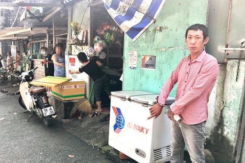 Trộm xe chở bình oxy cho bệnh nhân COVID-19