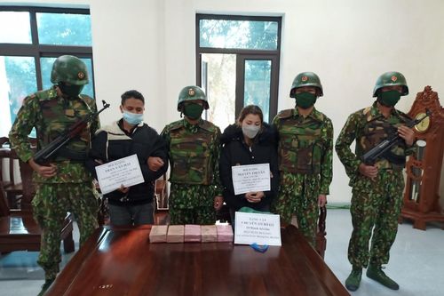 5 lực lượng vây bắt người phụ nữ vận chuyển 3,5kg heroin