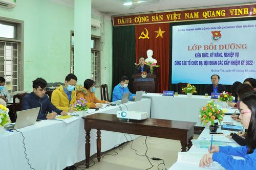 Bồi dưỡng kiến thức, kỹ năng, nghiệp vụ tổ chức đại hội đoàn các cấp
