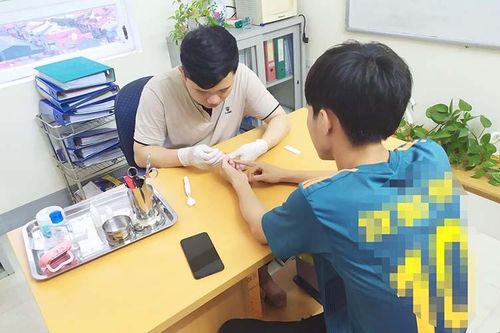 Cần lưu ý gì về vaccine Covid-19 với người nhiễm HIV?