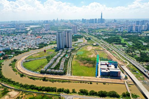 Cuộc đua M&A của các đại gia bất động sản