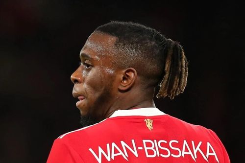 Báo động cho Wan-Bissaka ở Man Utd