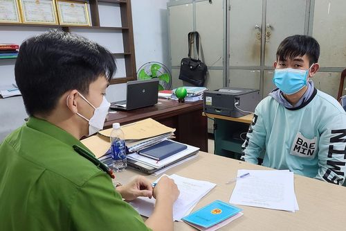 Chơi tiền ảo thua lỗ nặng, tài xế công nghệ 'bịa' bị cướp xe máy
