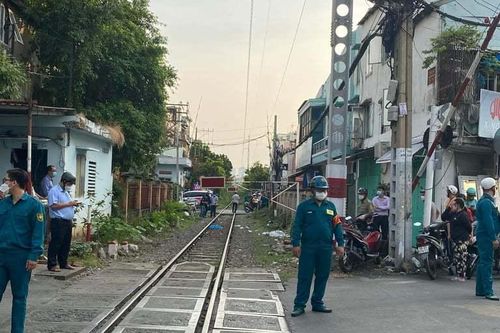 Người phụ nữ bị tàu hỏa cán chết sau cự cãi với chồng